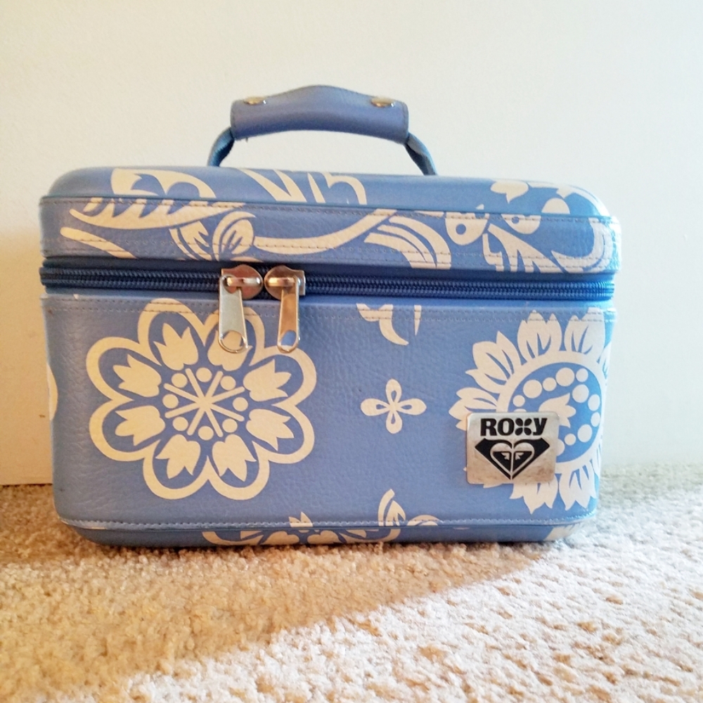 Vintage Roxy Blue Travel Toiletry Cosmetic Bag
